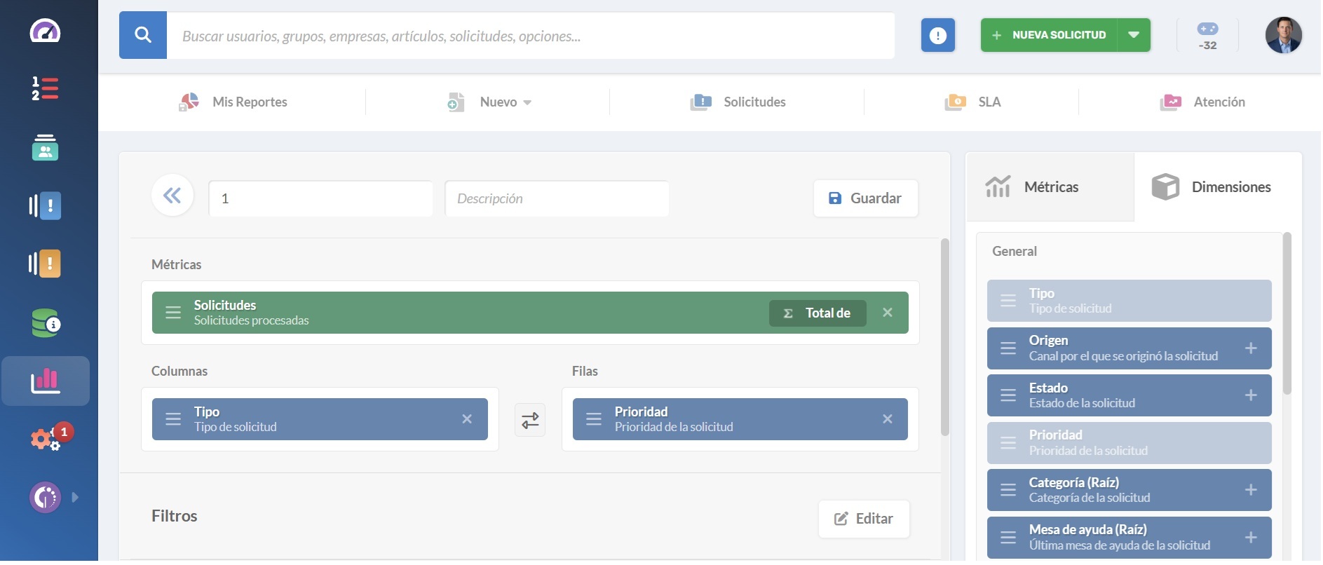 Captura del creador de reportes en InvGate Service Management.
