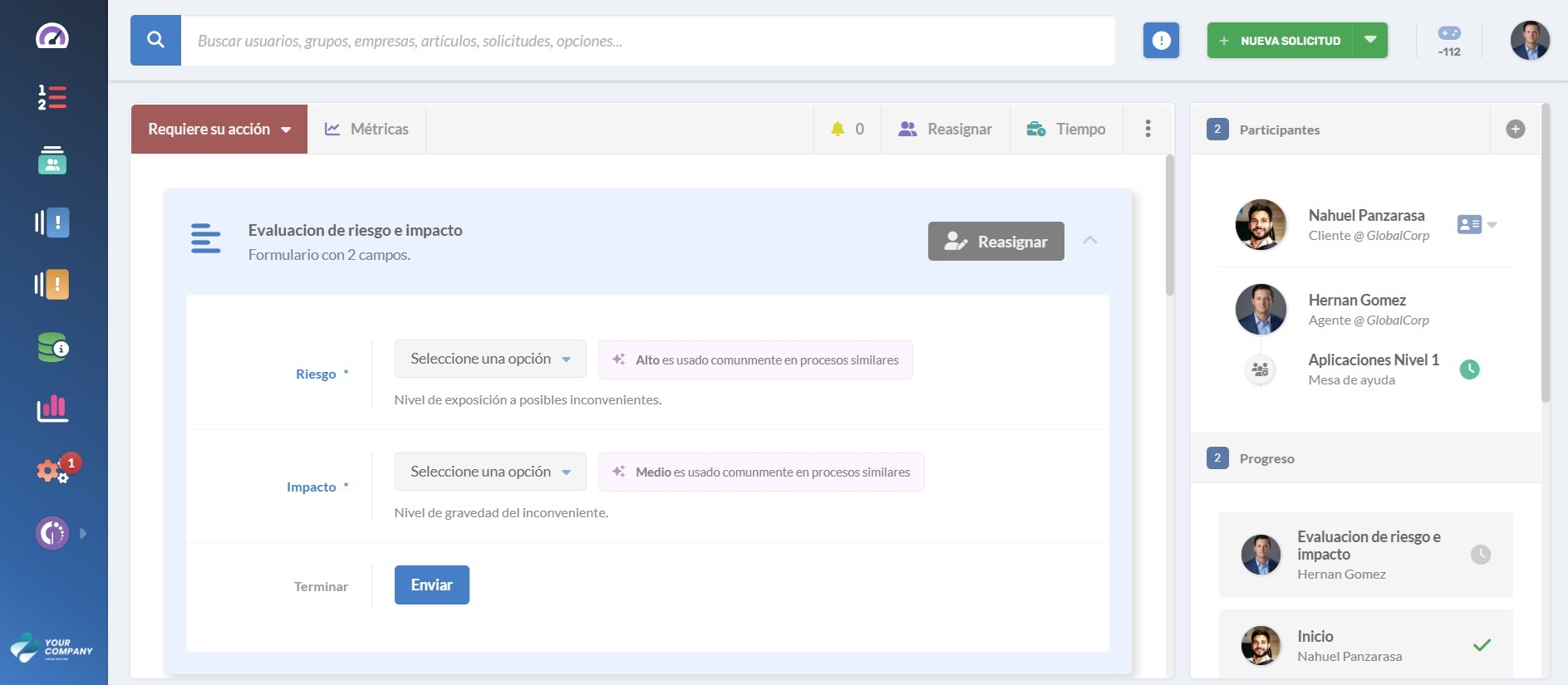 Captura de pantalla de una sugerencia de evaluación de riesgo e impacto con IA en InvGate Service Management.